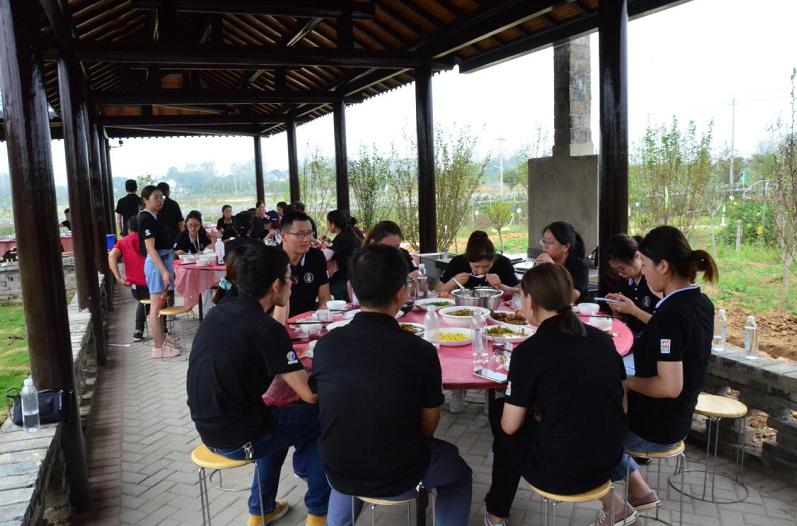 凝心聚力,共创辉煌 | 2021百汇园集团户外拓展训练,圆满结束!